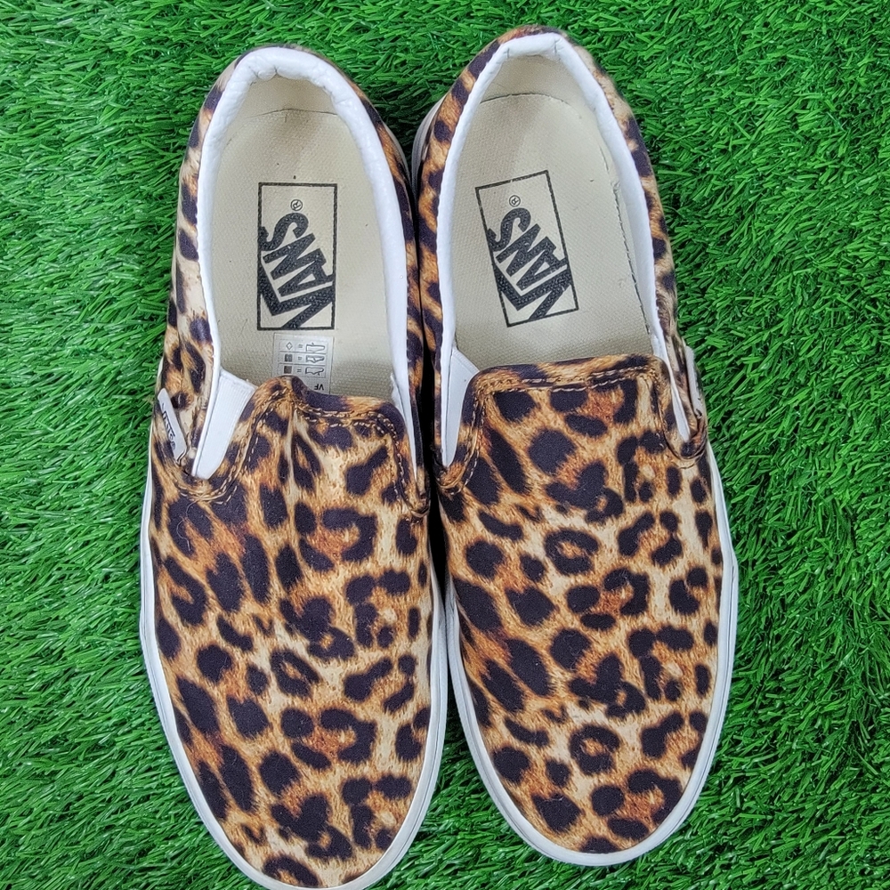 Vans Leopard Print Slip-On Shoes - Picture 4 of 7